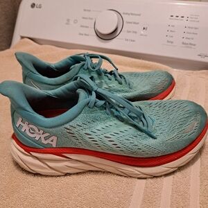 Hoka Shoes womens 7.5 wide